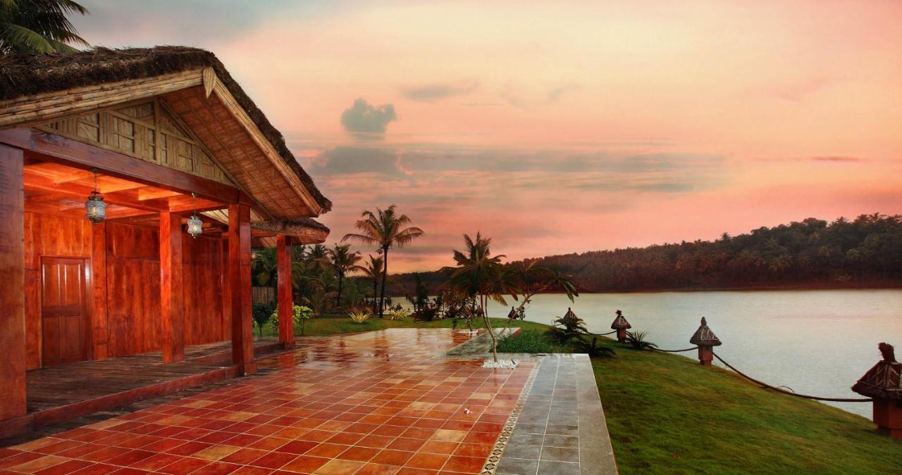 Fragrant Nature Backwater Resort & Ayurveda Spa Kollam Zewnętrze zdjęcie