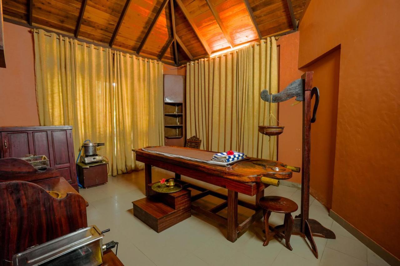 Fragrant Nature Backwater Resort & Ayurveda Spa Kollam Zewnętrze zdjęcie