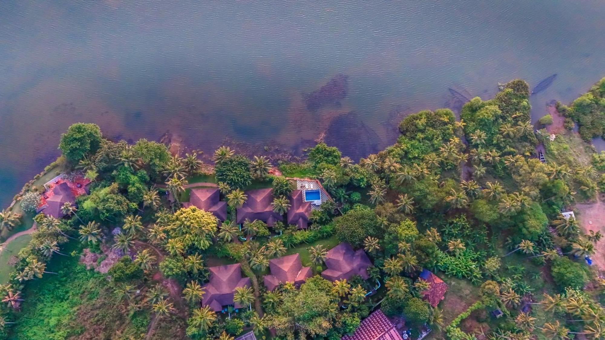 Fragrant Nature Backwater Resort & Ayurveda Spa Kollam Zewnętrze zdjęcie