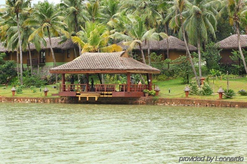 Fragrant Nature Backwater Resort & Ayurveda Spa Kollam Zewnętrze zdjęcie